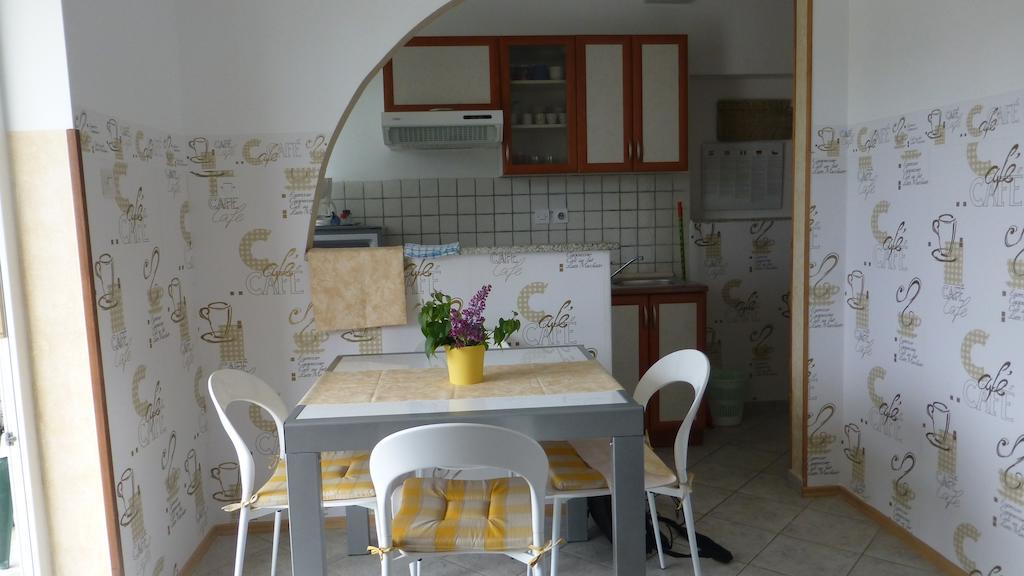Apartments Tanja & Boris Baška Pokoj fotografie
