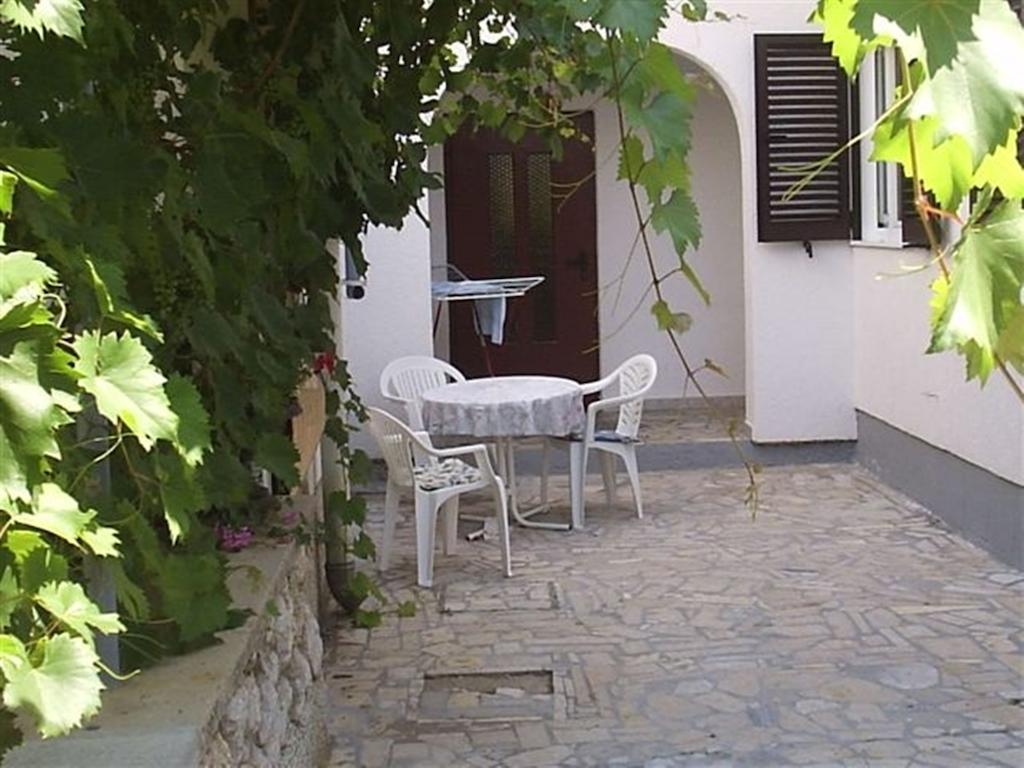 Apartments Tanja & Boris Baška Pokoj fotografie