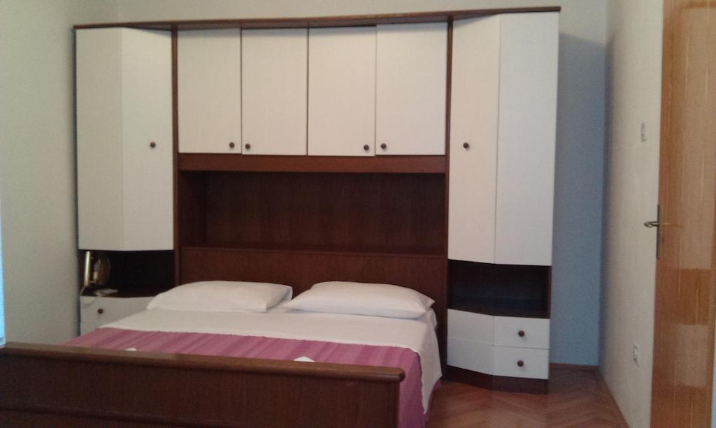 Apartments Tanja & Boris Baška Pokoj fotografie